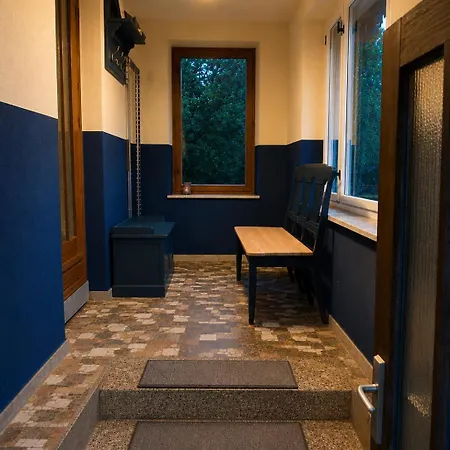 Vakantiehuis Stylish Retreat In Art Deco Style